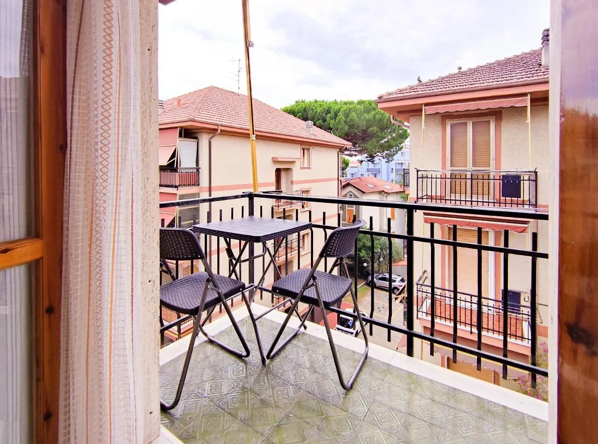 Casa Della Luna - By Ligooria Pietra Ligure Apartment