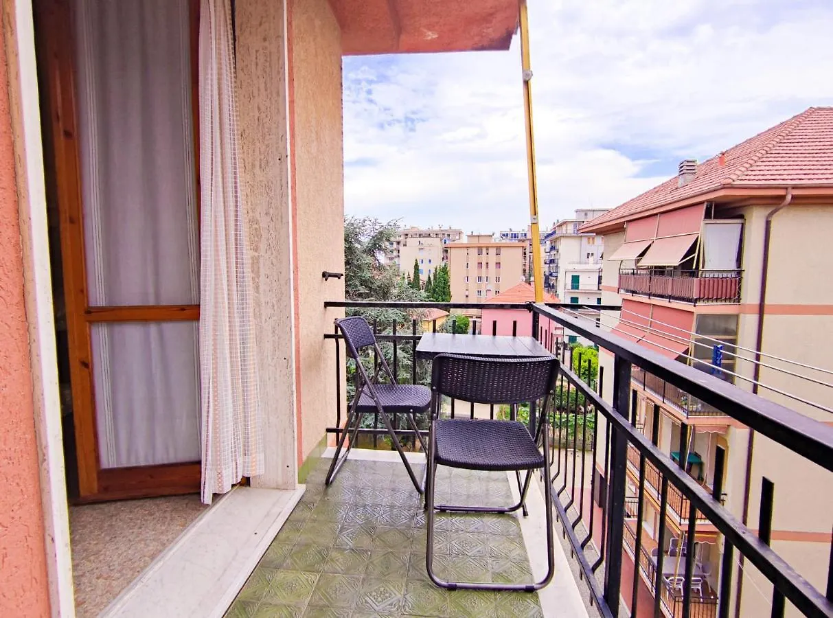 Apartment Casa Della Luna - By Ligooria Pietra Ligure